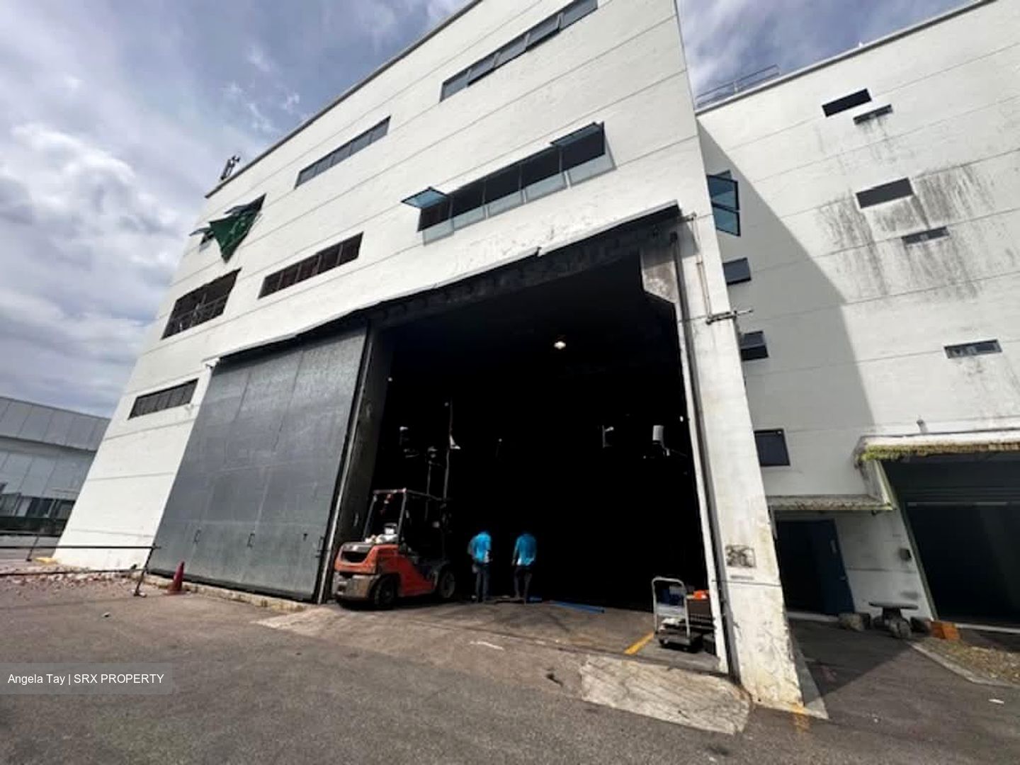 Shb Industrial Building (D16), Warehouse #536403211